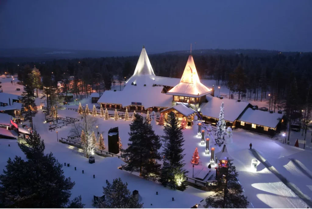 Rovaniemi ja Joulupukin pajakylä