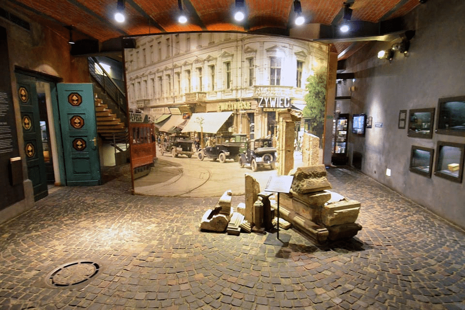 Varsovan kansannousun museo