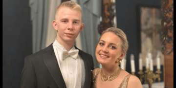 Miko Bergbom ja puoliso Fiia Kähkönen Linnan juhlissa