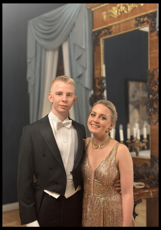 Miko Bergbom ja puoliso Fiia Kähkönen Linnan juhlissa