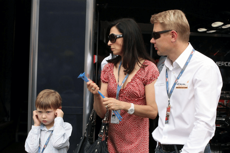 Mika ja Marketa Häkkinen Ellan, Danielin ja Lynnin kanssa
