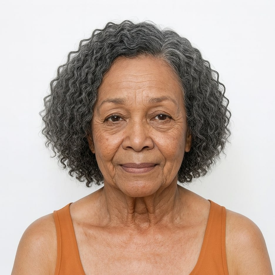 60 vuotiaan lyhyet hiukset - Lyhyt kihara bob