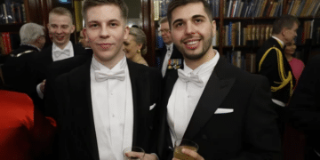 Joakim Vigelius ja puoliso Andrea Bonetti yhdessä Linnan juhlissa