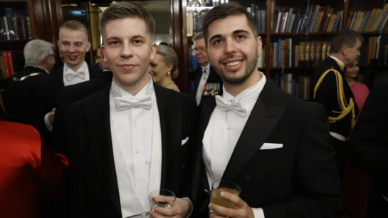 Joakim Vigelius ja puoliso Andrea Bonetti yhdessä Linnan juhlissa